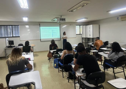 Universitários se preparam para o ENADE 2025: mais que uma prova, um retrato da formação